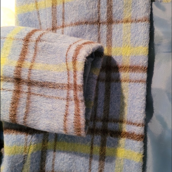 blue, green, and brown coat - Picture 3 of 3